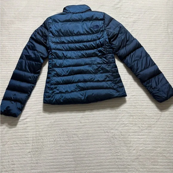 The North FaceSize:XS Women's Dark Blue Puffer Jacket - Picture 11 of 11